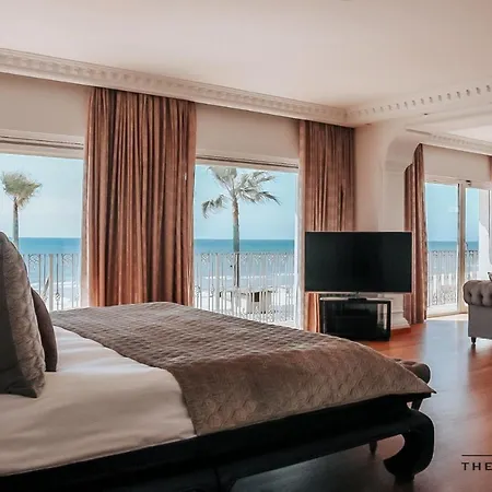 The By The House Bed & Breakfast 3*