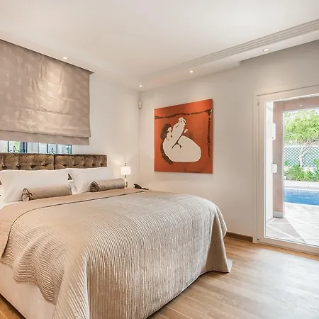 The By The House Bed & Breakfast Marbella