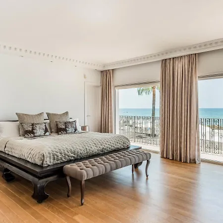 Bed and breakfast The By The House 3*